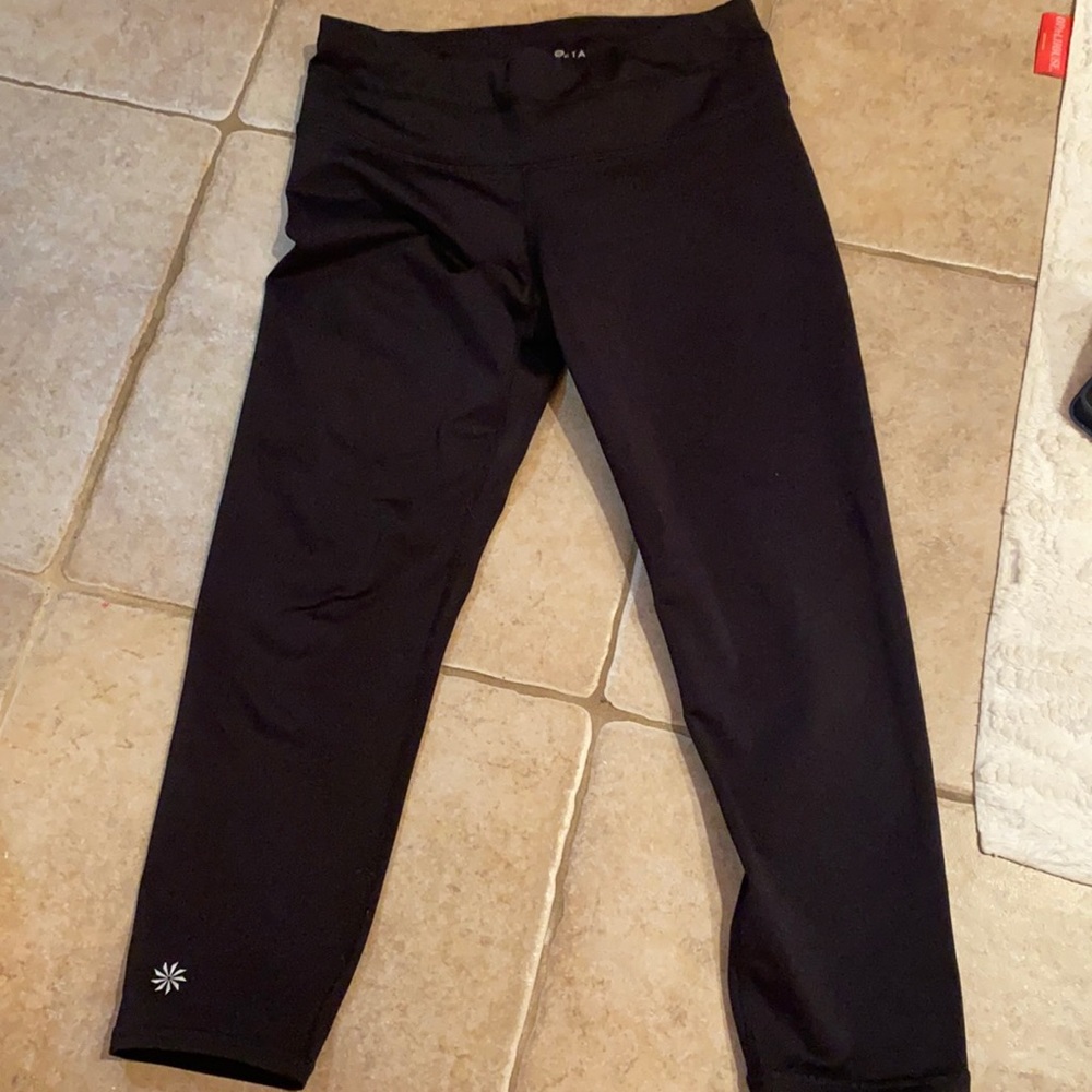 Black capri athleta leggings